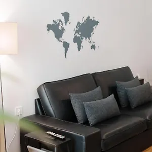https://two-bedroom-modern-apt-10-min-from-city-center.hotels-of-thessaloniki.com